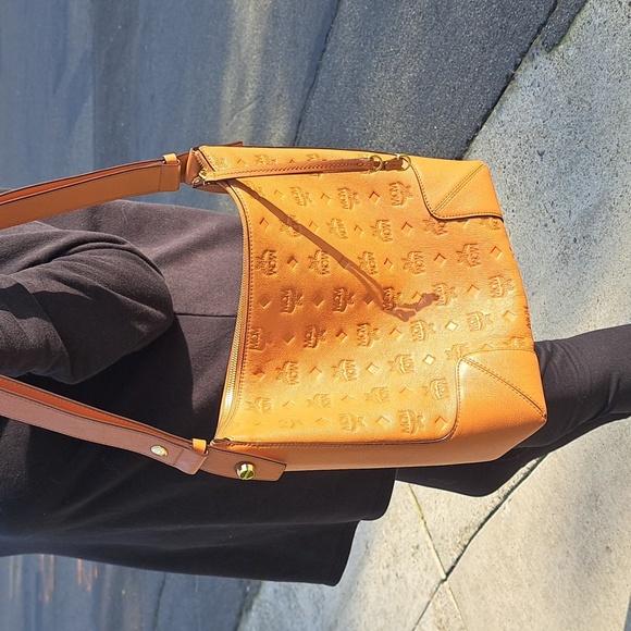 Brown Monogram Shoulder Bag MCM - Picture 3 of 16